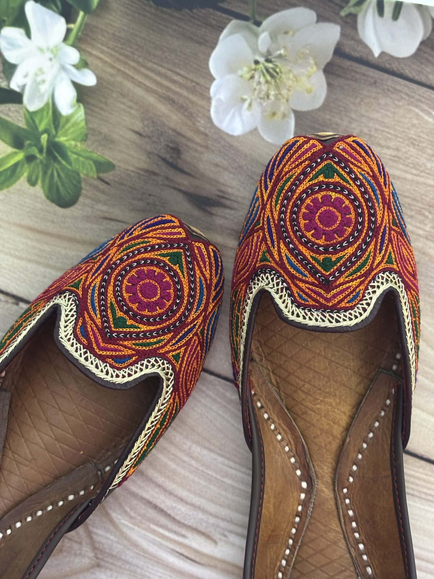 IMG_9623 Bold Summery Jooti pure leather cutwork design handwork juti