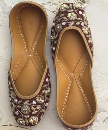 Maroon hand embroidered jutti with golden sequins and pearls