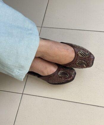 pure leather light weight daily wear brown jooti, golden zari and patch work