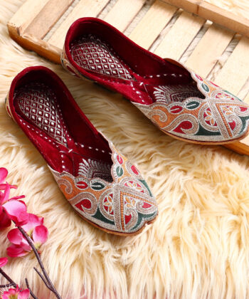 Enchanting Multicolour Zari Jutti