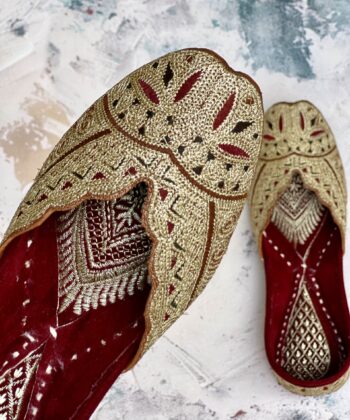 Multicolour Brown Zari juti khussa