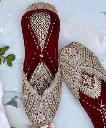 Multicolour Light Golden Zari Jooti for ladies