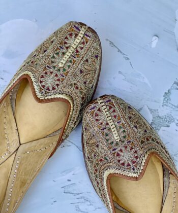 Multicolour Bridal Tilleydaar Mojri