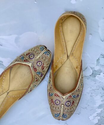 Golden Antique Bridal mojari, mojri