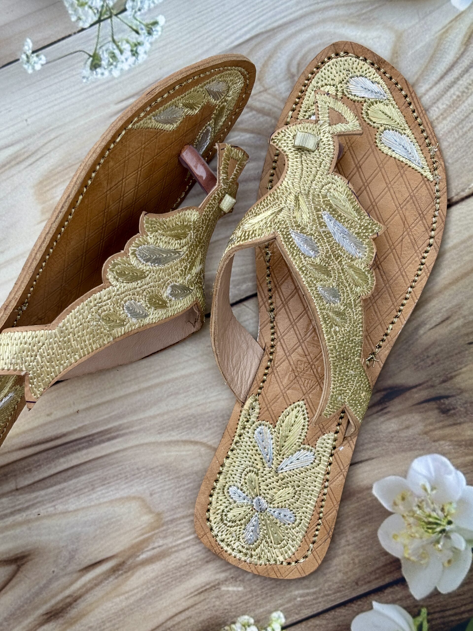 IMG_1570 Golden Peshawri Chappal for women with silver tilla highlights, kohlapuri, kolhapuri, flats, leather slip on shoes