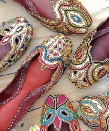 Mukaishkali and Kaseeda Jooties for Ladies
