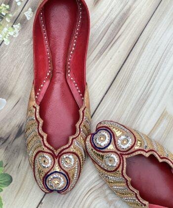 Golden and Silver juti for women